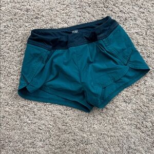 Athleta Girl Green Athletic Shorts Lightweight Performance Design, Lined